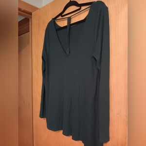 🌸 (3/$12) Emerald Green sweater